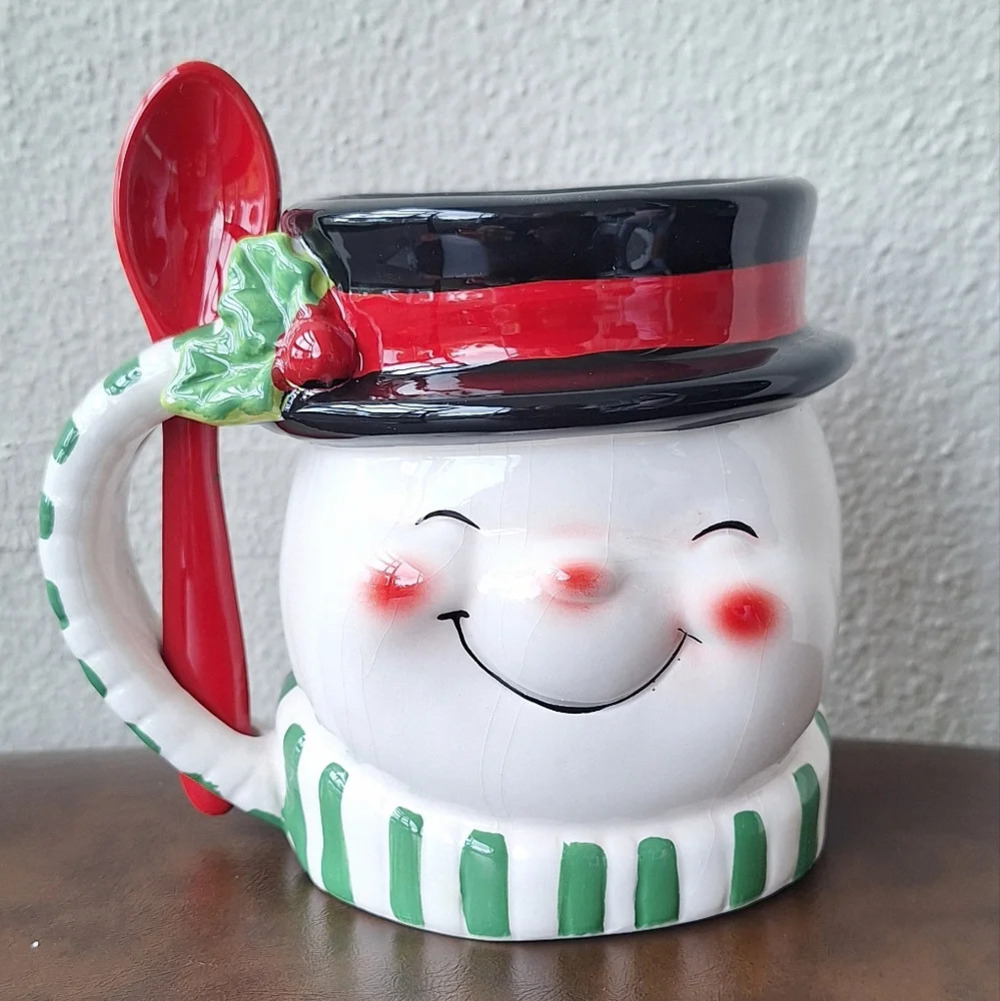 Cracker Barrel Snowman Mug With Spoon 14 Oz 4.5" Tall